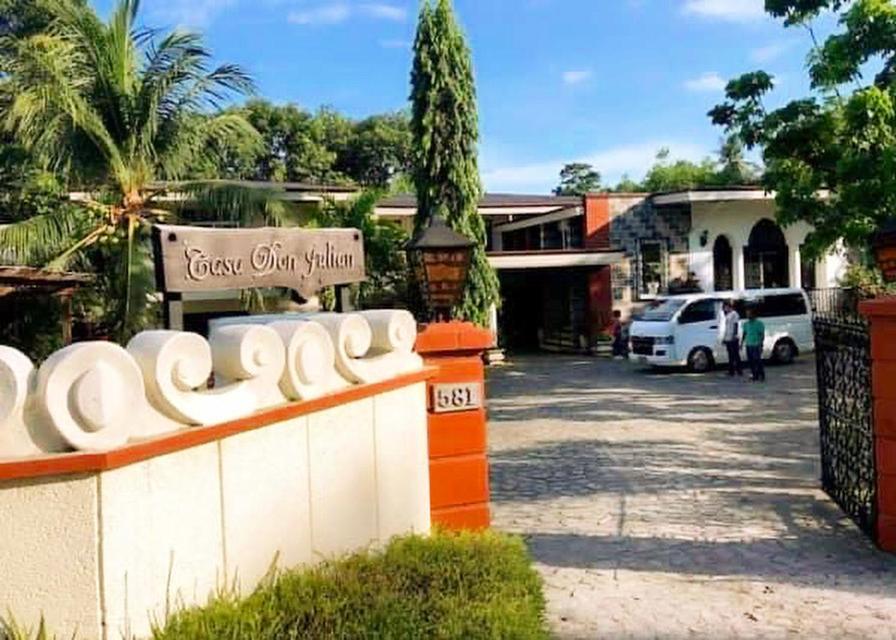Casa Don Julian Guesthouse Bais エクステリア 写真