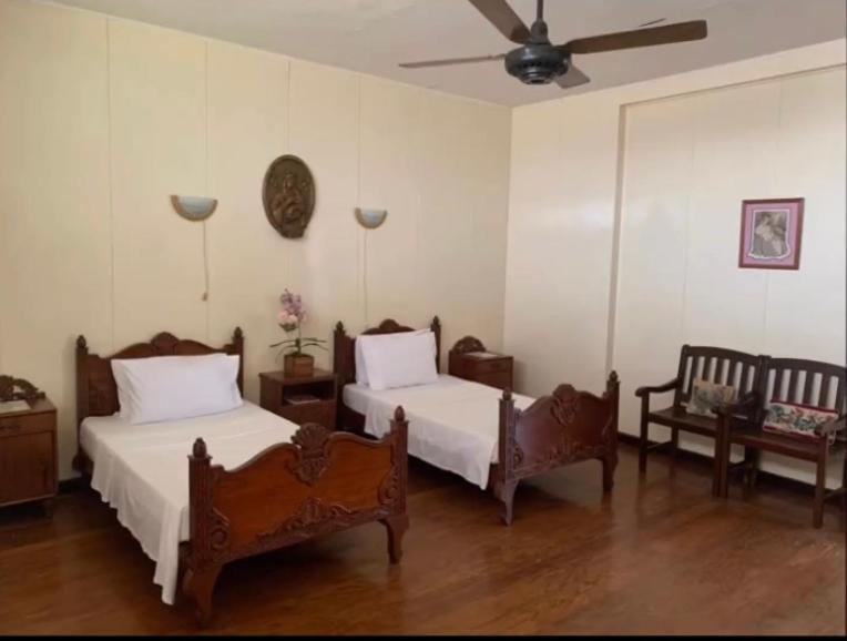 Casa Don Julian Guesthouse Bais エクステリア 写真
