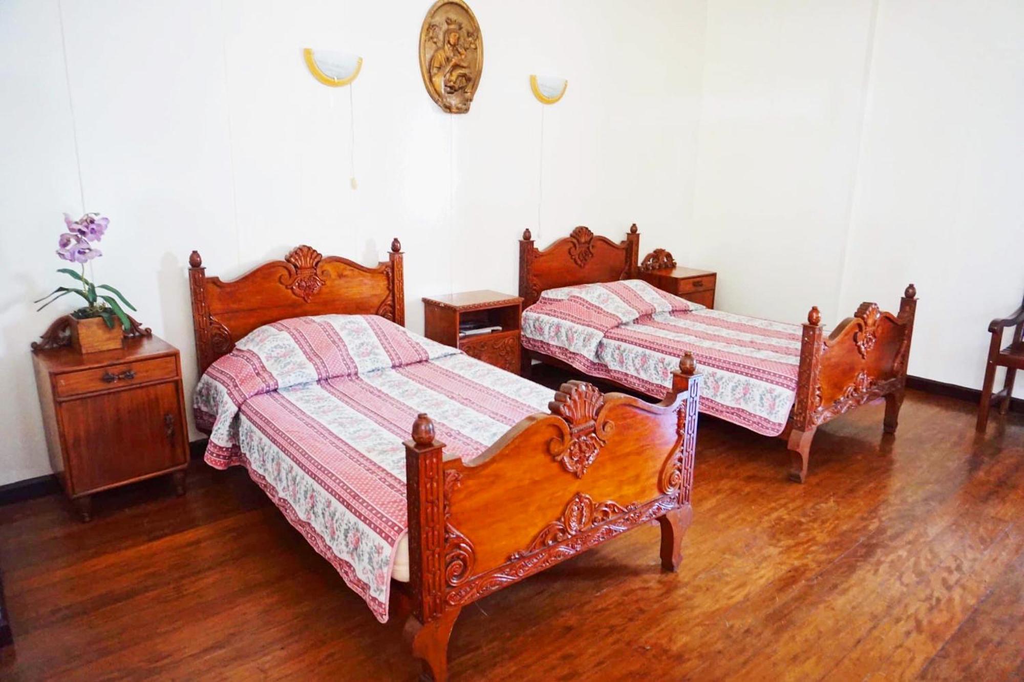 Casa Don Julian Guesthouse Bais エクステリア 写真
